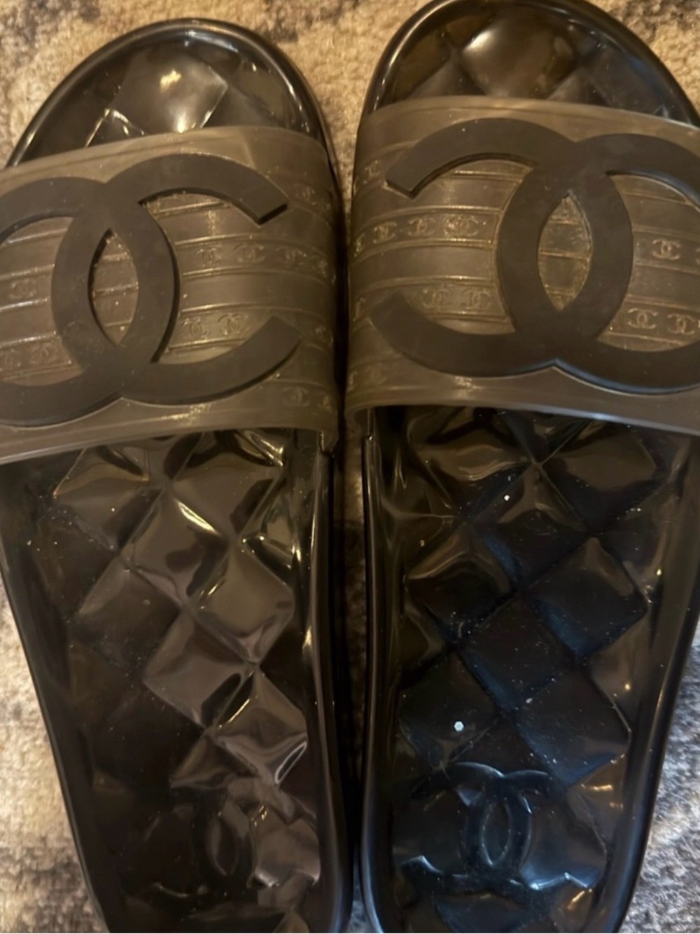 CHANEL Black Quilted Slides
Sandals - Picture 4 of 5